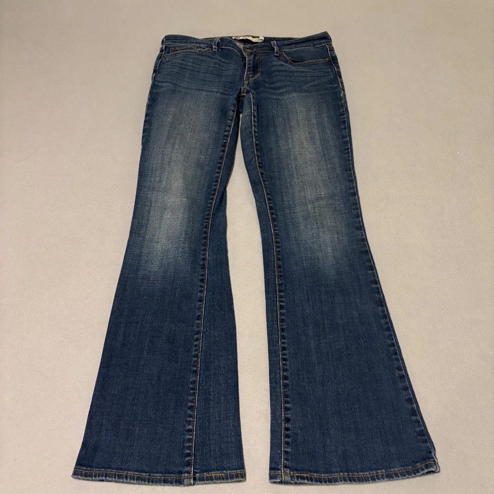 Levis Slight Curve Classic Rise Bootcut Jeans Blue Womens Size 8 Medium Wash